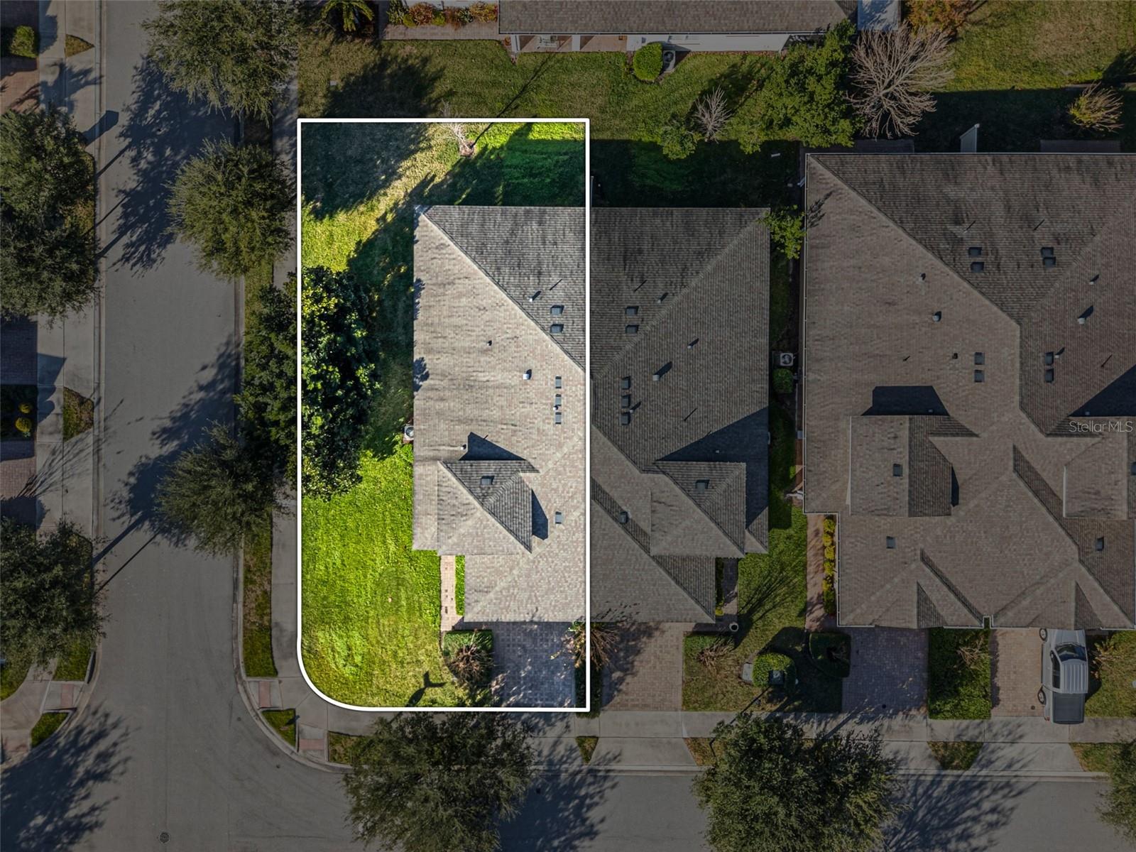 2437 YELLOW BRICK ROAD