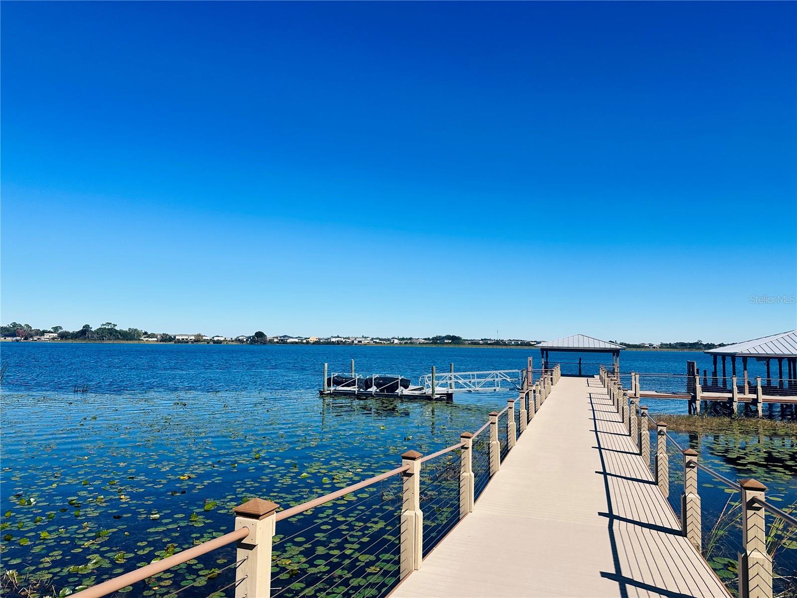 NORTHWEST LAKESIDE GROVES PH 1 - Residential