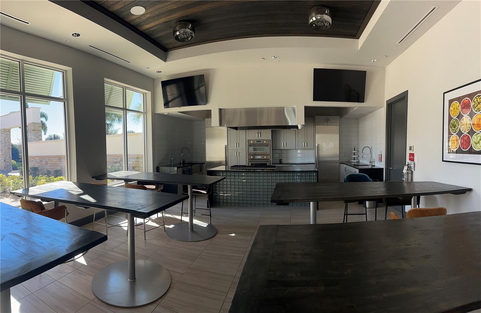 NORTHWEST LAKESIDE GROVES PH 1 - Residential