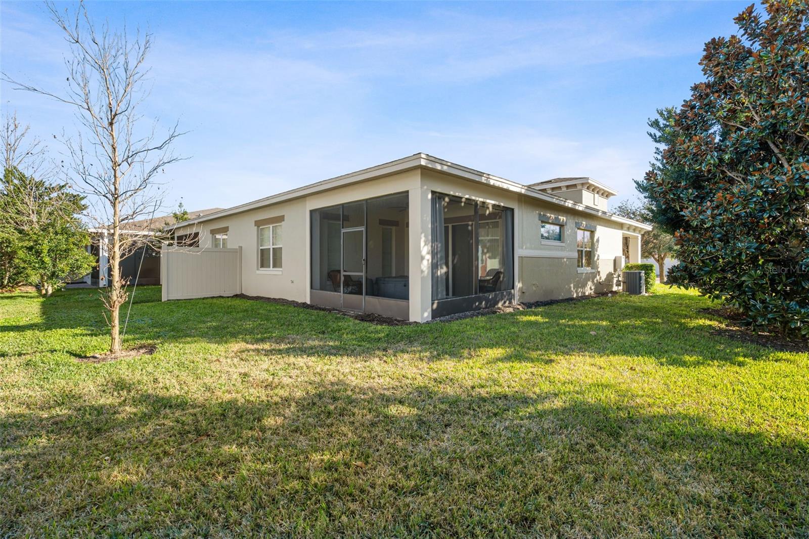 2437 YELLOW BRICK ROAD