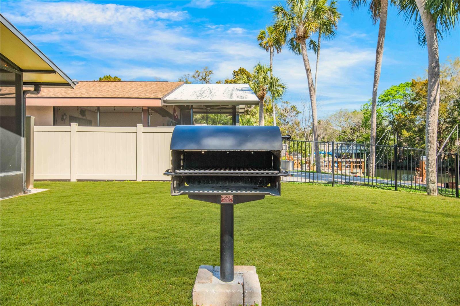 RIVERHAVEN VILLAGE - Residential