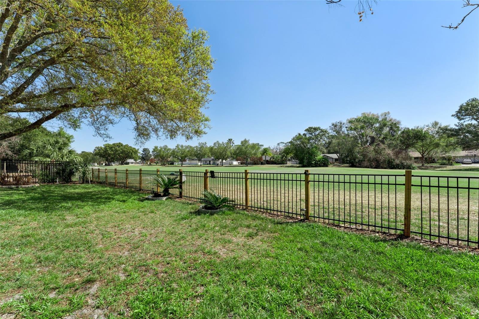 FAIRWAY COVE - Residential