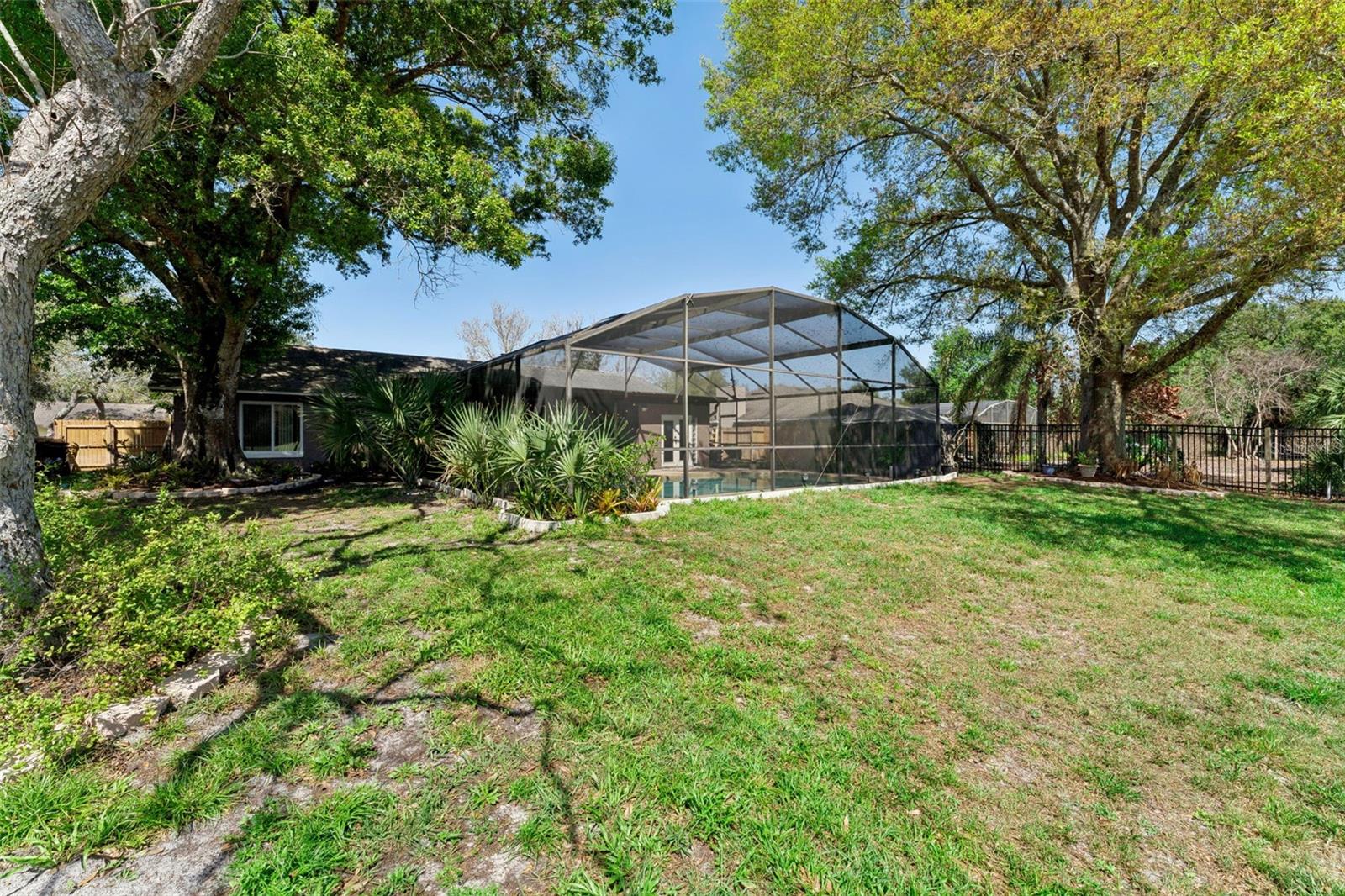 FAIRWAY COVE - Residential