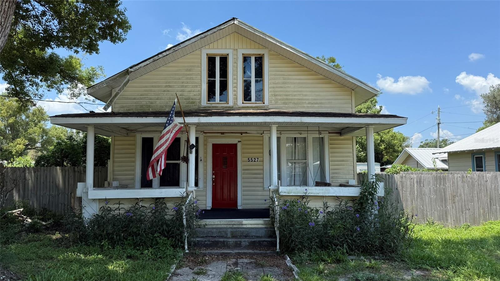 Don't miss your chance to own a piece of Zephyrhills history that with a little TLC can be restored to the pride of the neighborhood. This fully 3 bedroom but with a 4th giant 2nd story bonus room that would make a great bedroom, 2 bathroom house, is ready for you. Over a hundred years old and in the historic district of downtown Zephyrhills, it's close to restaurants, boutique stores, and only a short distance from supermarkets and all the large box stores. From the quiet, paved street, you enter the home under the large comfortable porch and into the large living room. Carrying on through the home you have a dining room, followed by a spacious kitchen. The master bedroom has a large en-suite bathroom and French doors that lead into the fully fenced and cross fenced back yard which also contains the dethatched garage. The home features to additional full bedrooms, and upstairs a large converted loft area that can be used as another large bedroom.
This home needs a little TLC but mainly cosmetic work to bring it back to it's former glory.