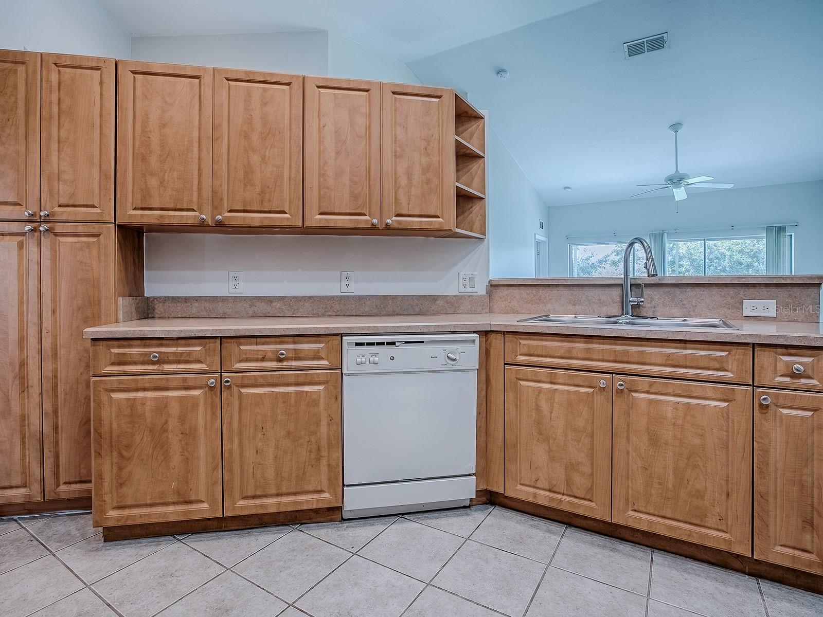 5279 BOWLINE COURT 5279