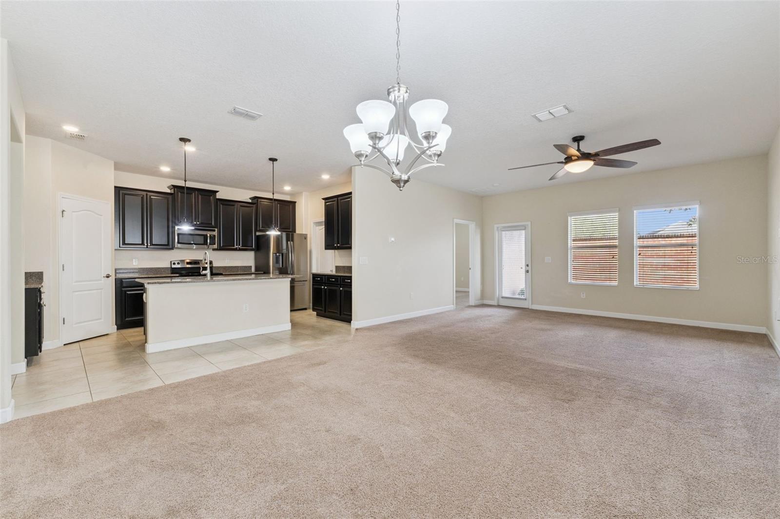 ALEXANDER RIDGE - Residential