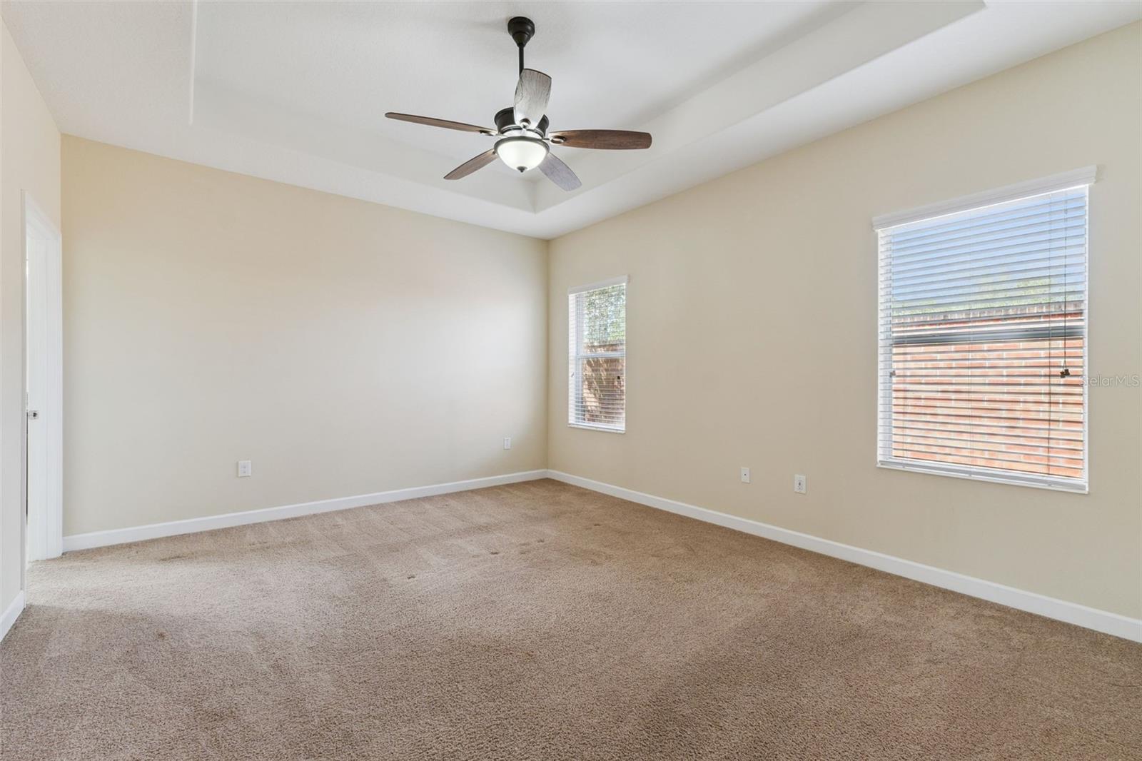 ALEXANDER RIDGE - Residential