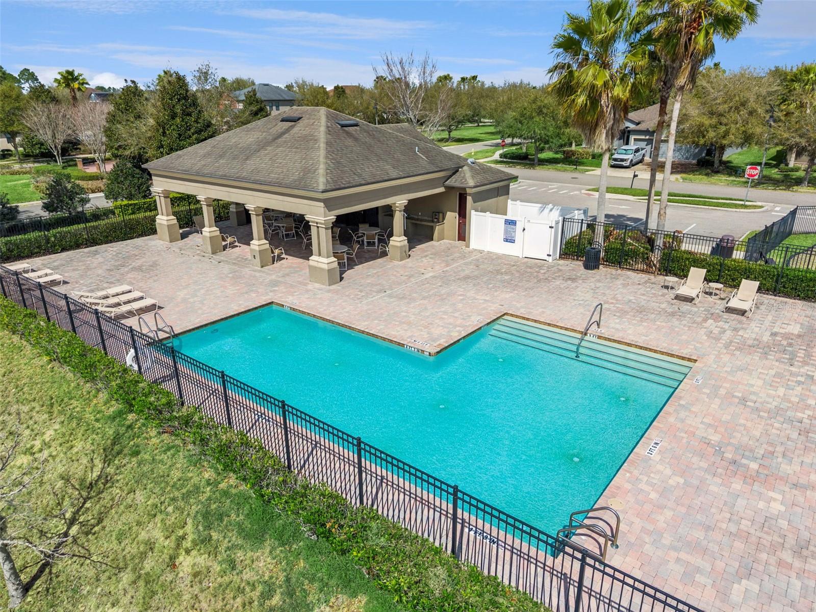 ALEXANDER RIDGE - Residential