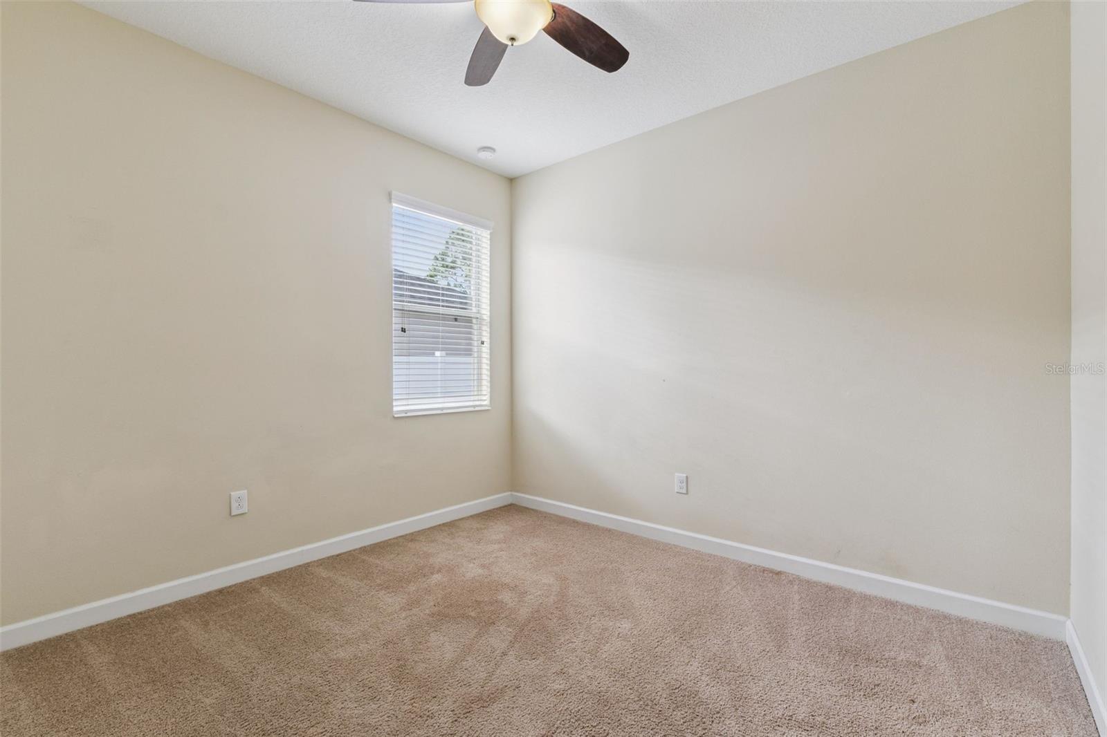 ALEXANDER RIDGE - Residential