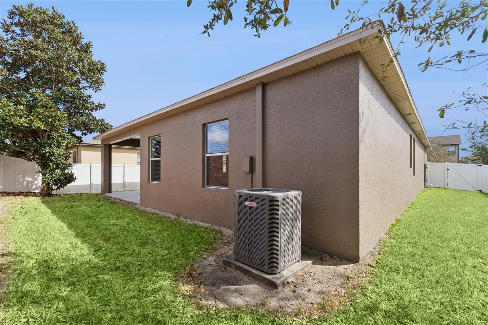 ALEXANDER RIDGE - Residential