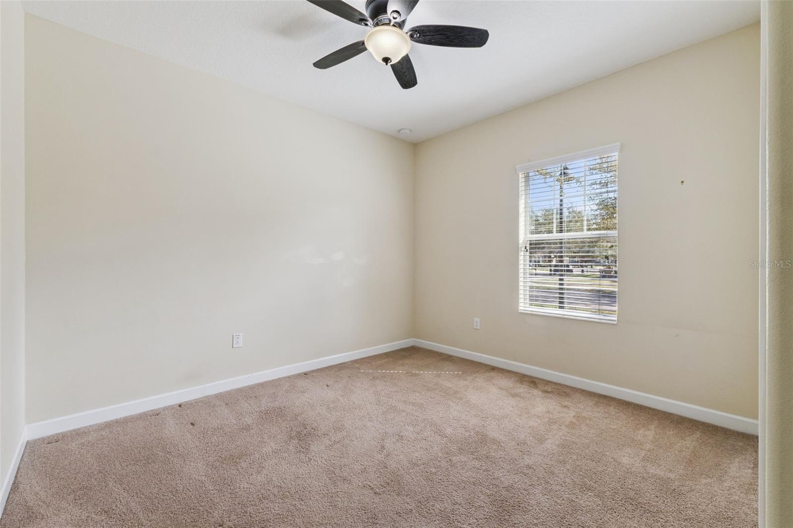 ALEXANDER RIDGE - Residential