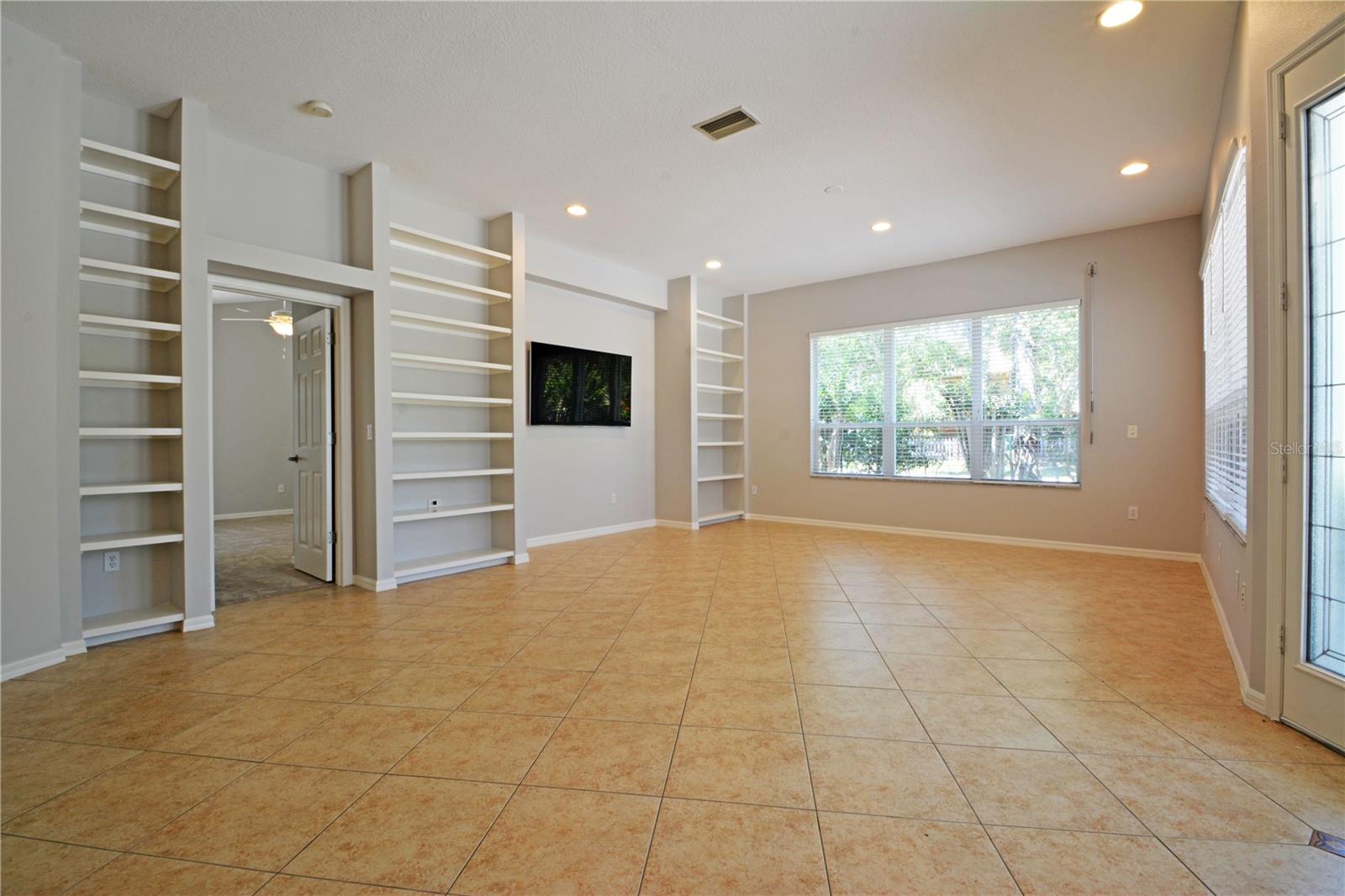 3293 MALLARD DRIVE