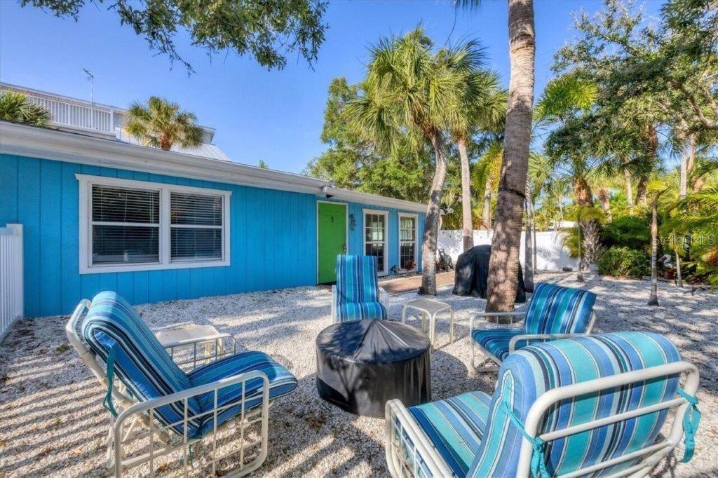 SIESTA BEACH - Residential Income
