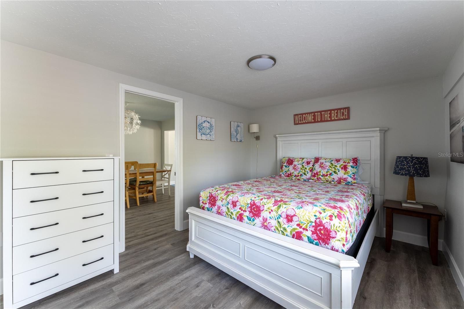 SIESTA BEACH - Residential Income