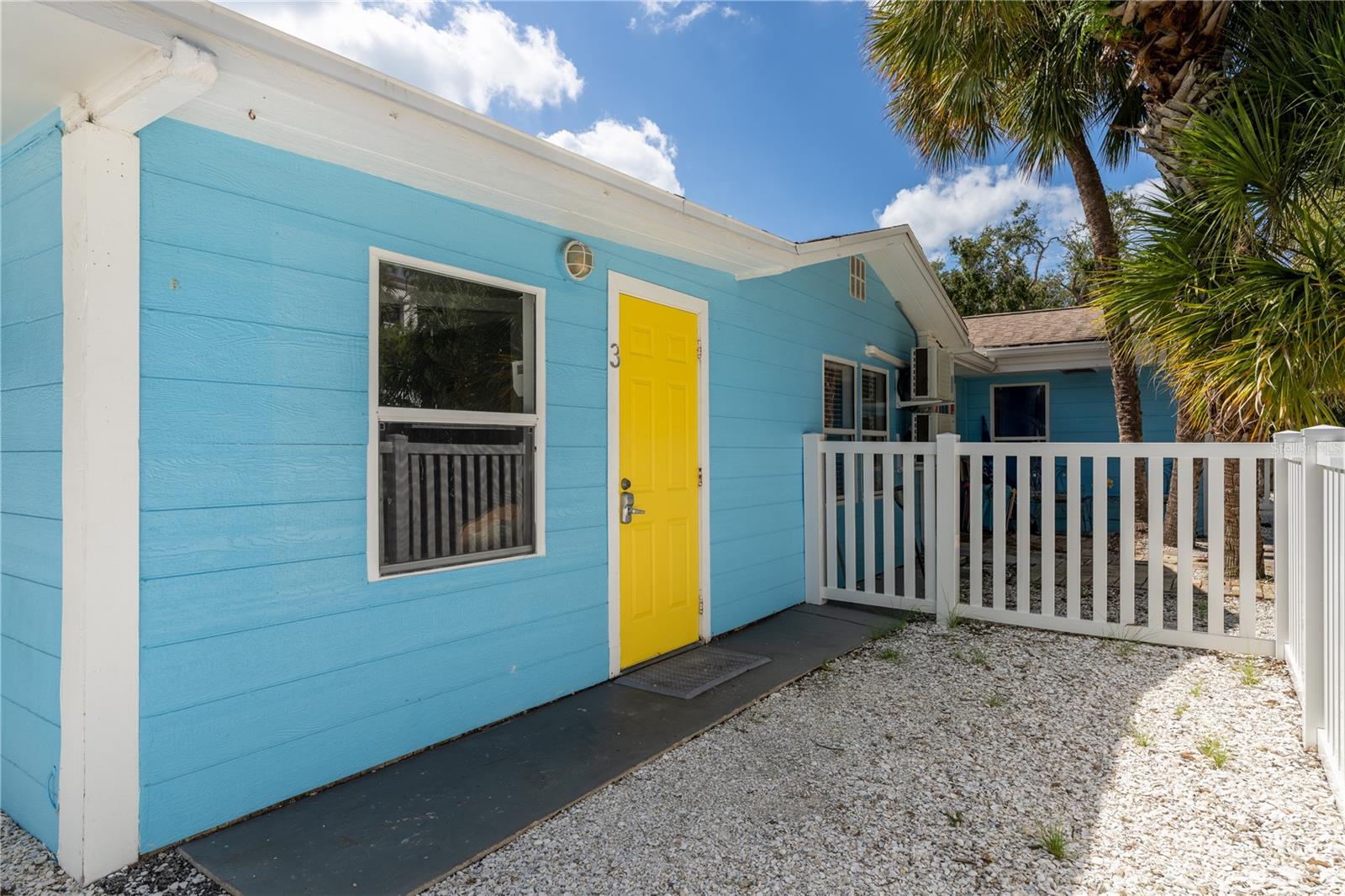 SIESTA BEACH - Residential Income