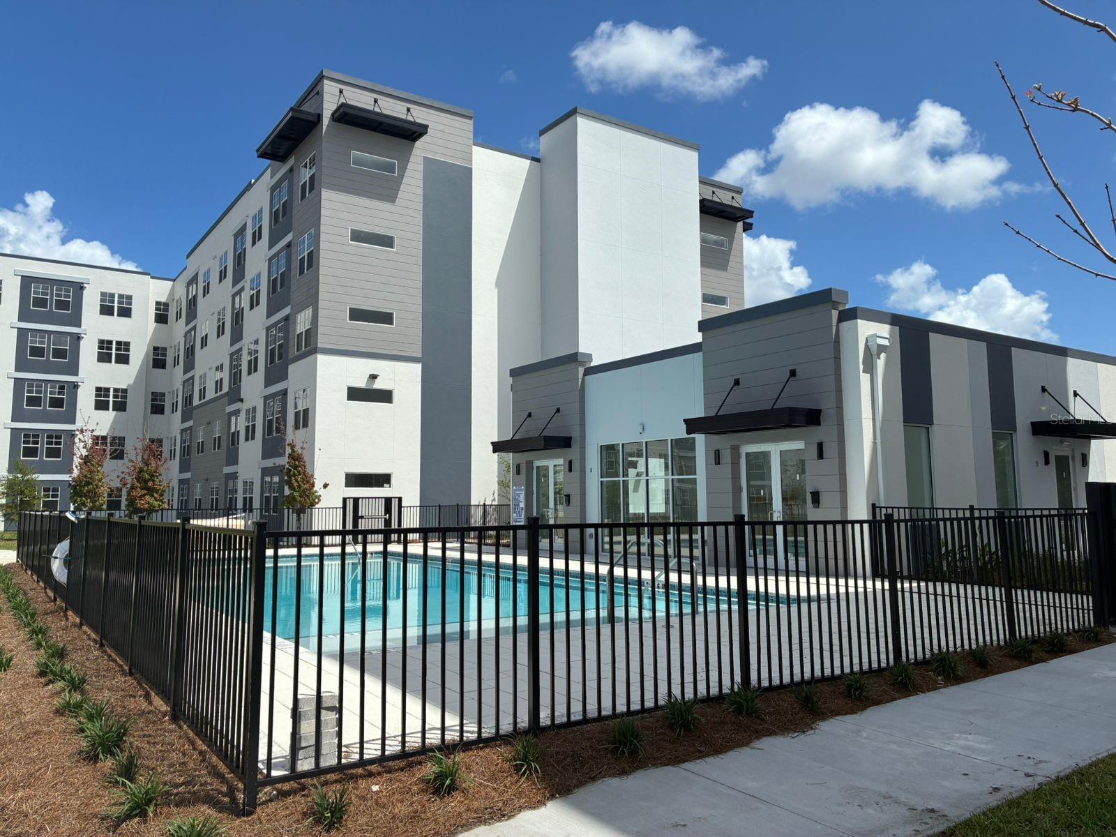 UNIT 301, CANNONGATE CONDOMINIUM - Residential