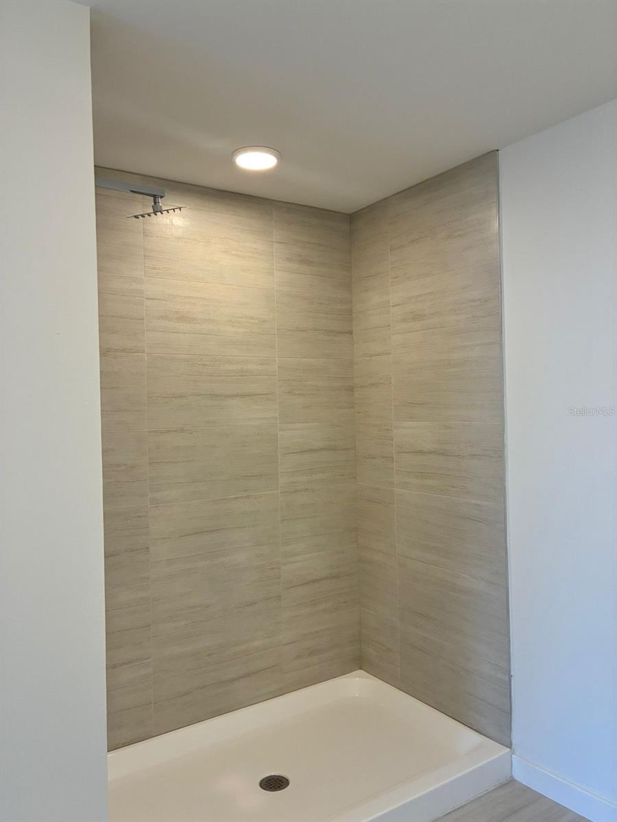 UNIT 301, CANNONGATE CONDOMINIUM - Residential