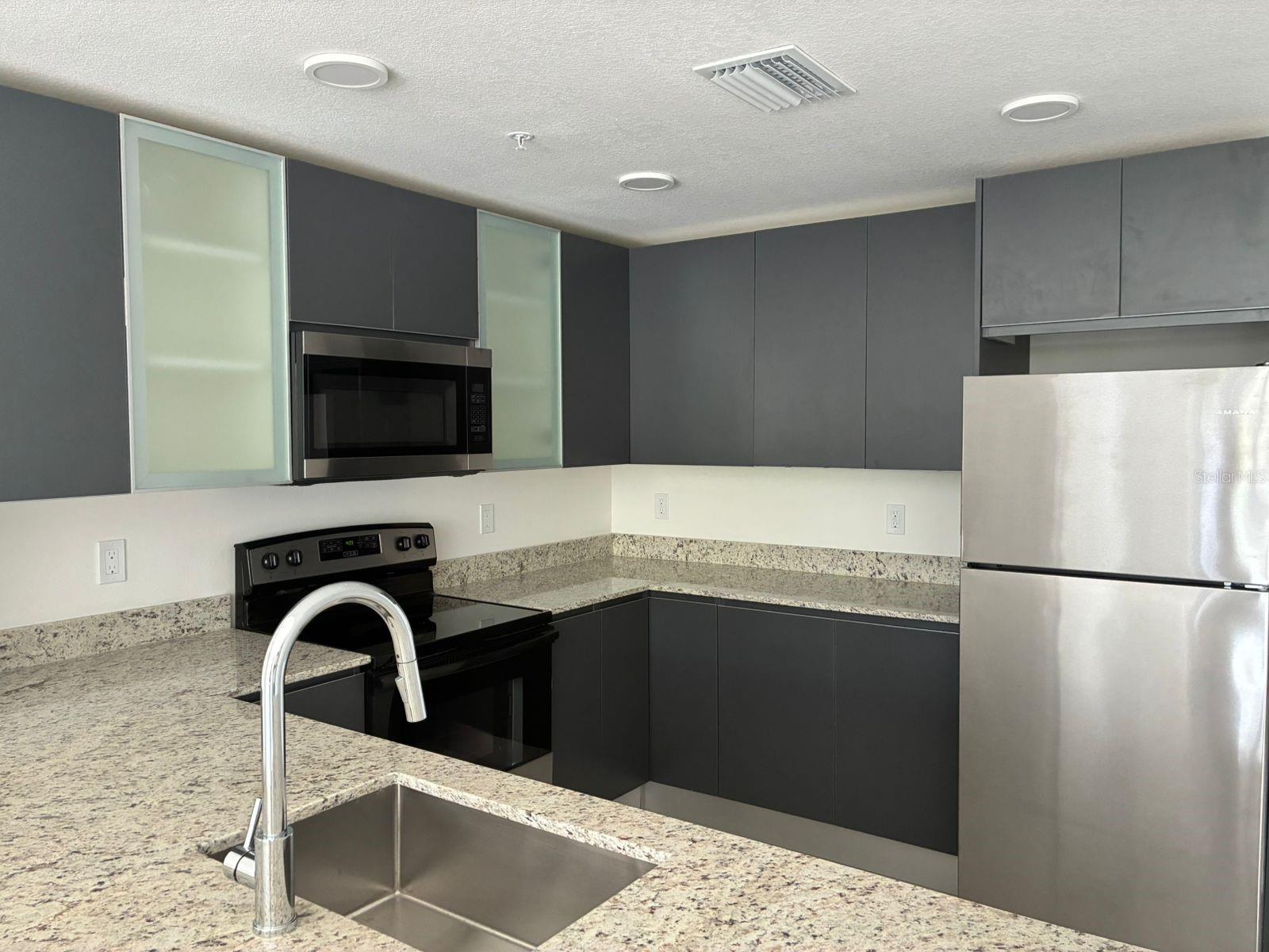 UNIT 301, CANNONGATE CONDOMINIUM - Residential