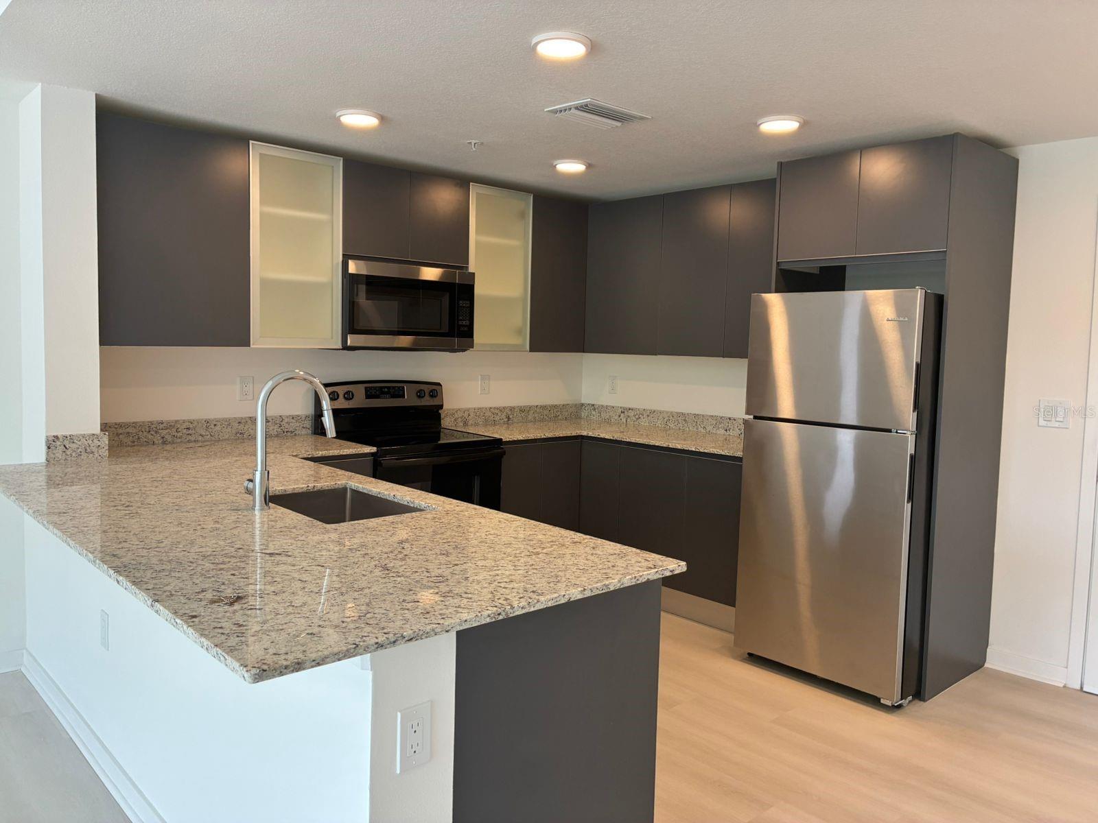 UNIT 301, CANNONGATE CONDOMINIUM - Residential