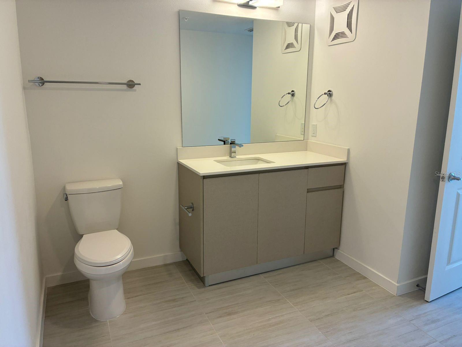 UNIT 301, CANNONGATE CONDOMINIUM - Residential