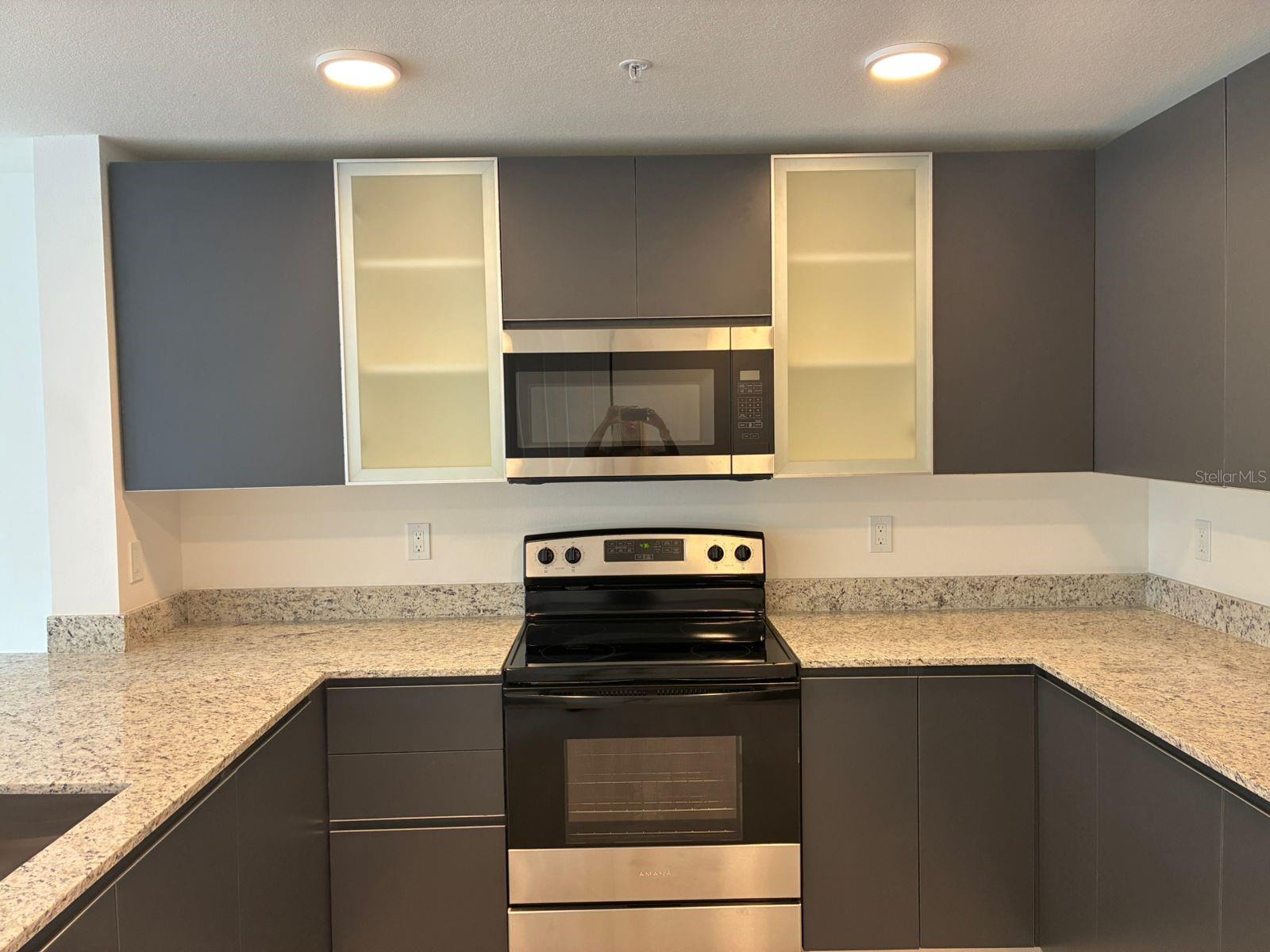 UNIT 301, CANNONGATE CONDOMINIUM - Residential