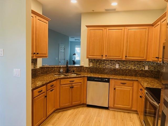 STONEHAVEN PH 4, 5, 6, 7 & 25 - Residential Lease