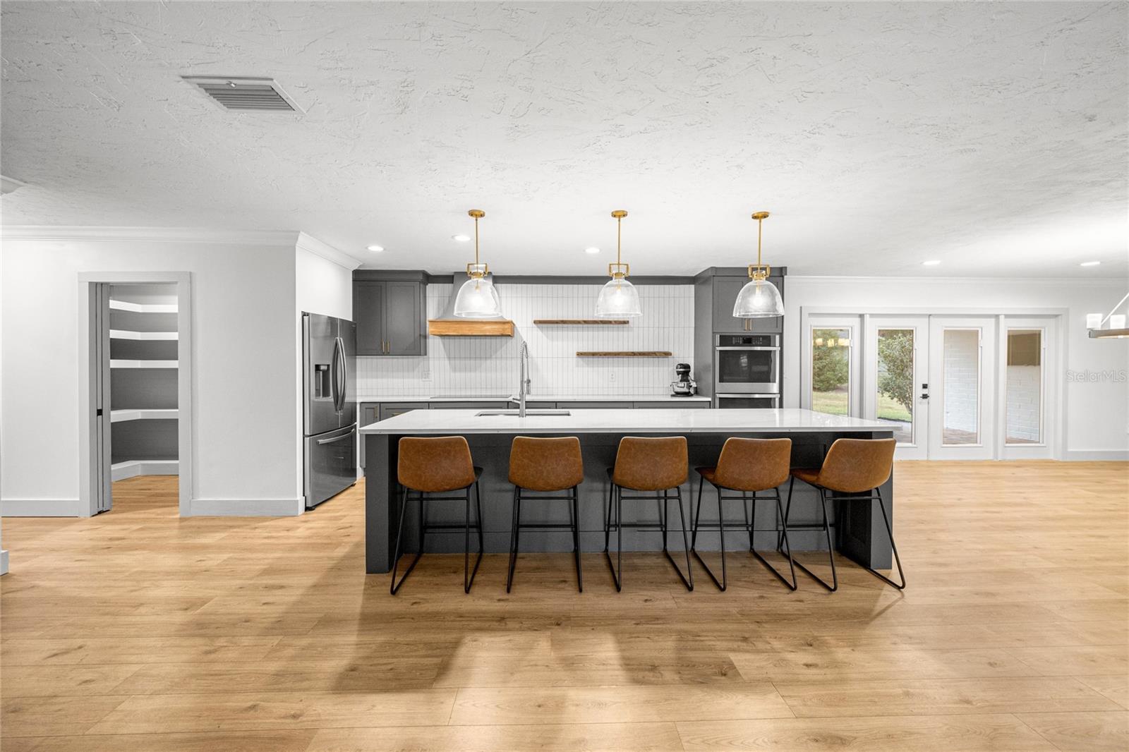 EDGEWOOD PARK UN 02 - Residential