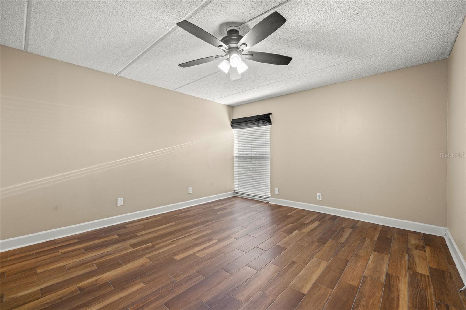 BAYSHORE TRACE CONDO - Residential