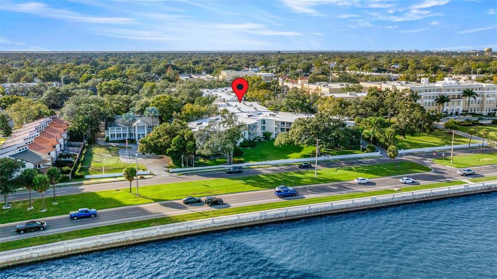 Photo of 3325 Bayshore Boulevard #B13, Tampa, FL 33629 (MLS # TB8463983)