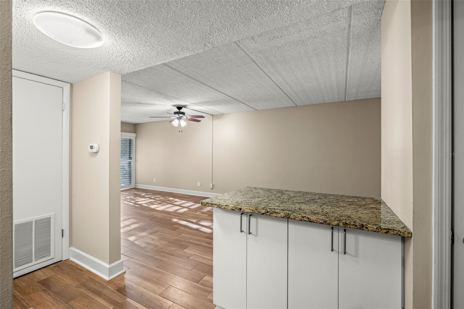 BAYSHORE TRACE CONDO - Residential