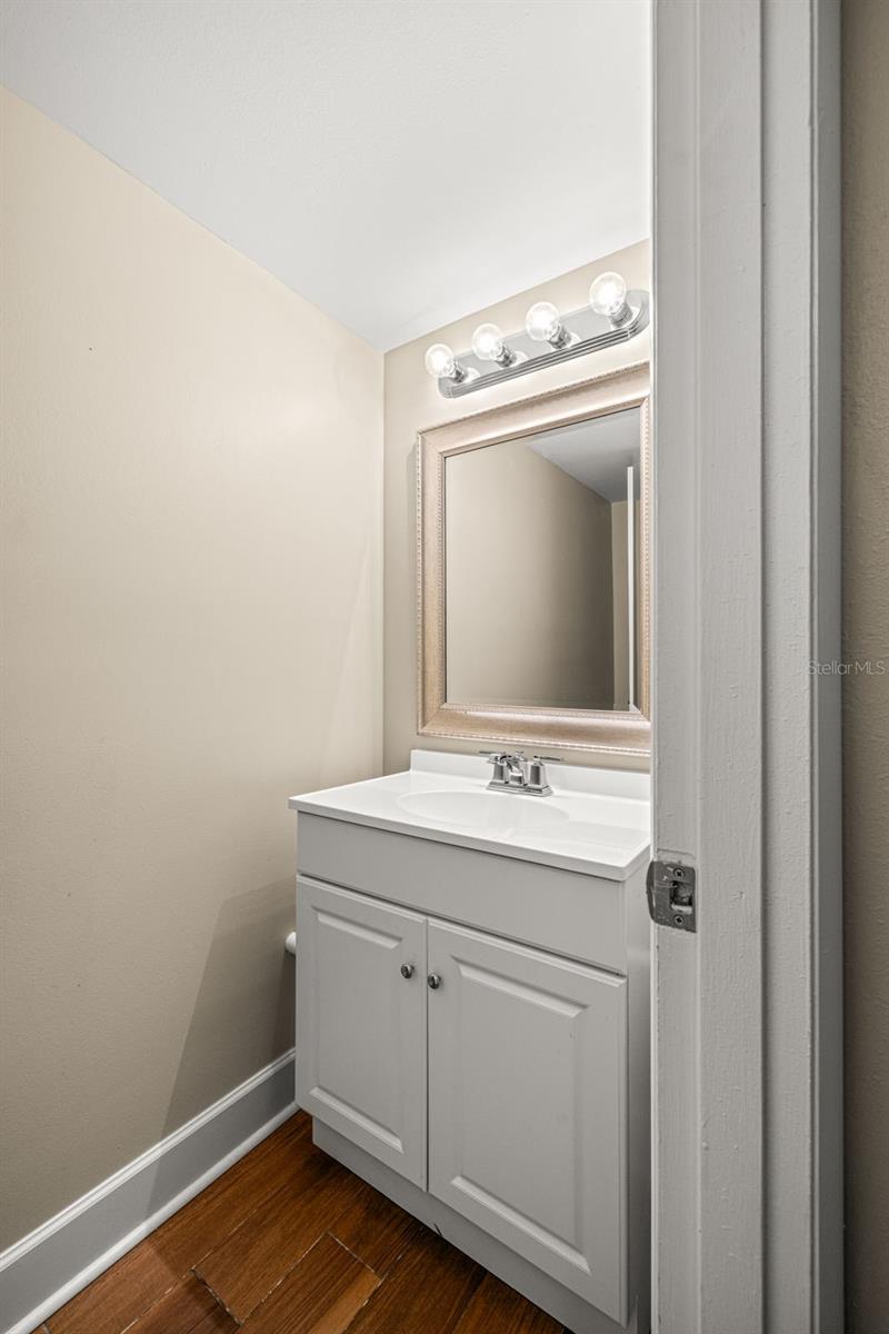 BAYSHORE TRACE CONDO - Residential