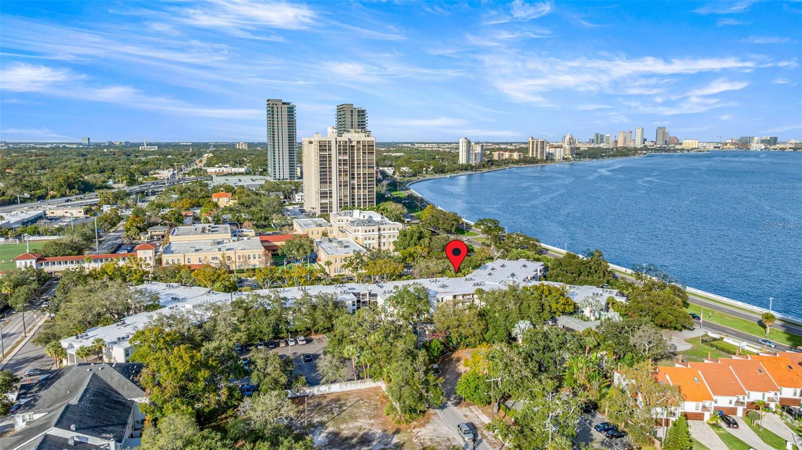 BAYSHORE TRACE CONDO - Residential