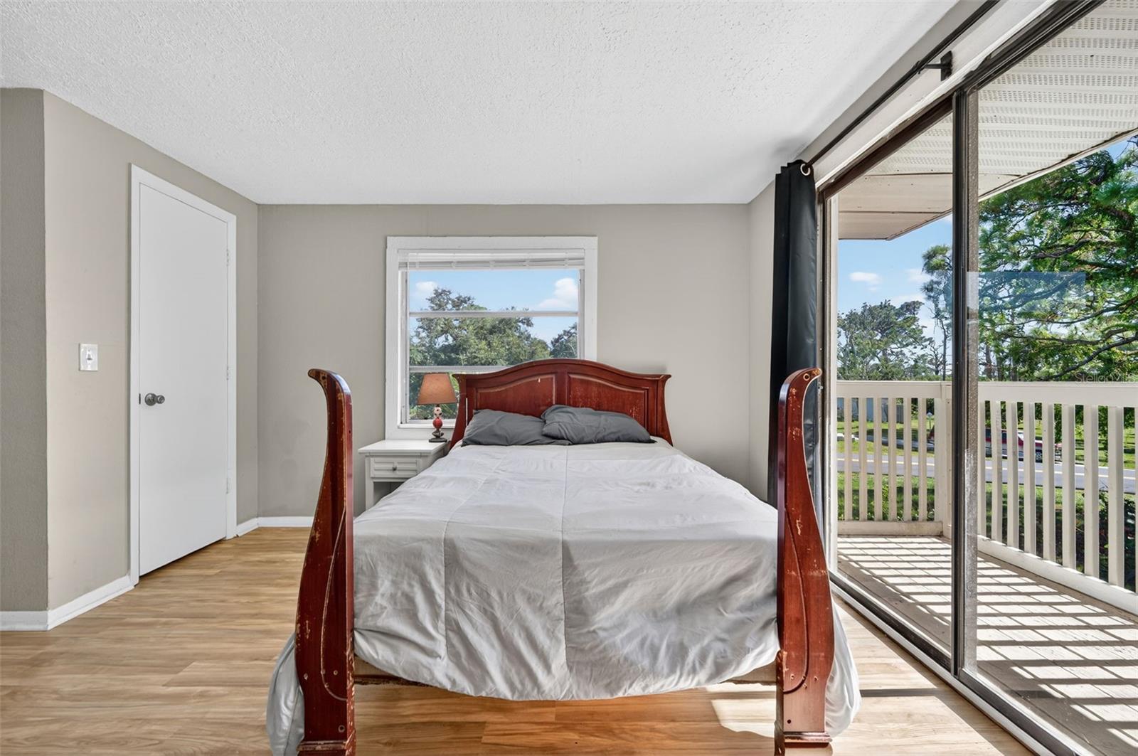 SOUTH VENICE - Residential