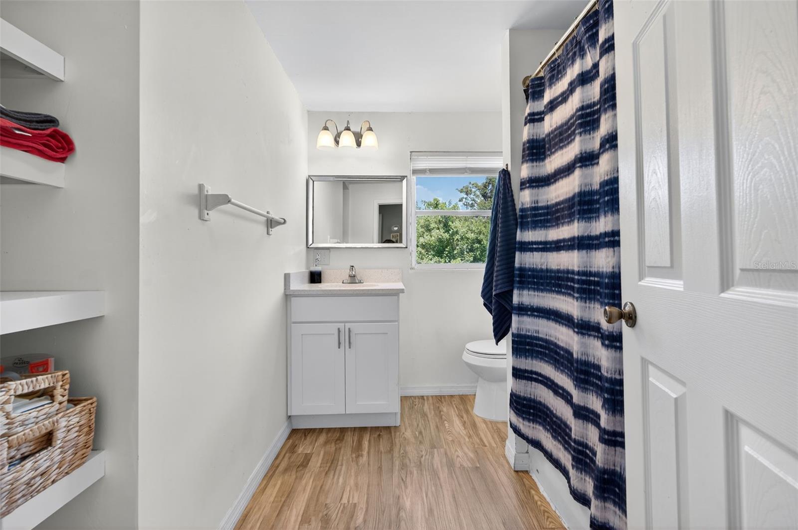 SOUTH VENICE - Residential