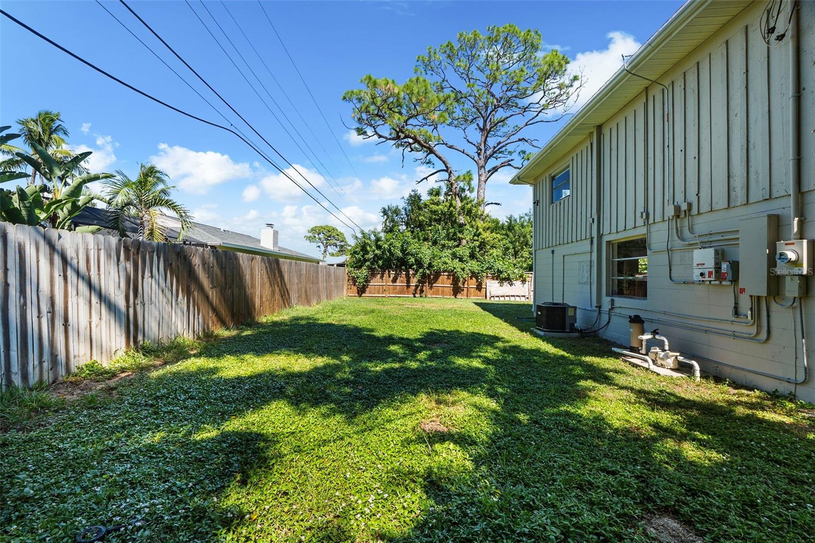 SOUTH VENICE - Residential