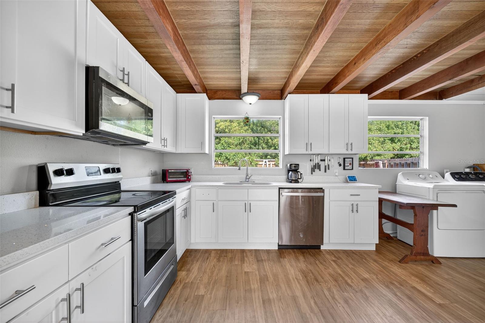 SOUTH VENICE - Residential