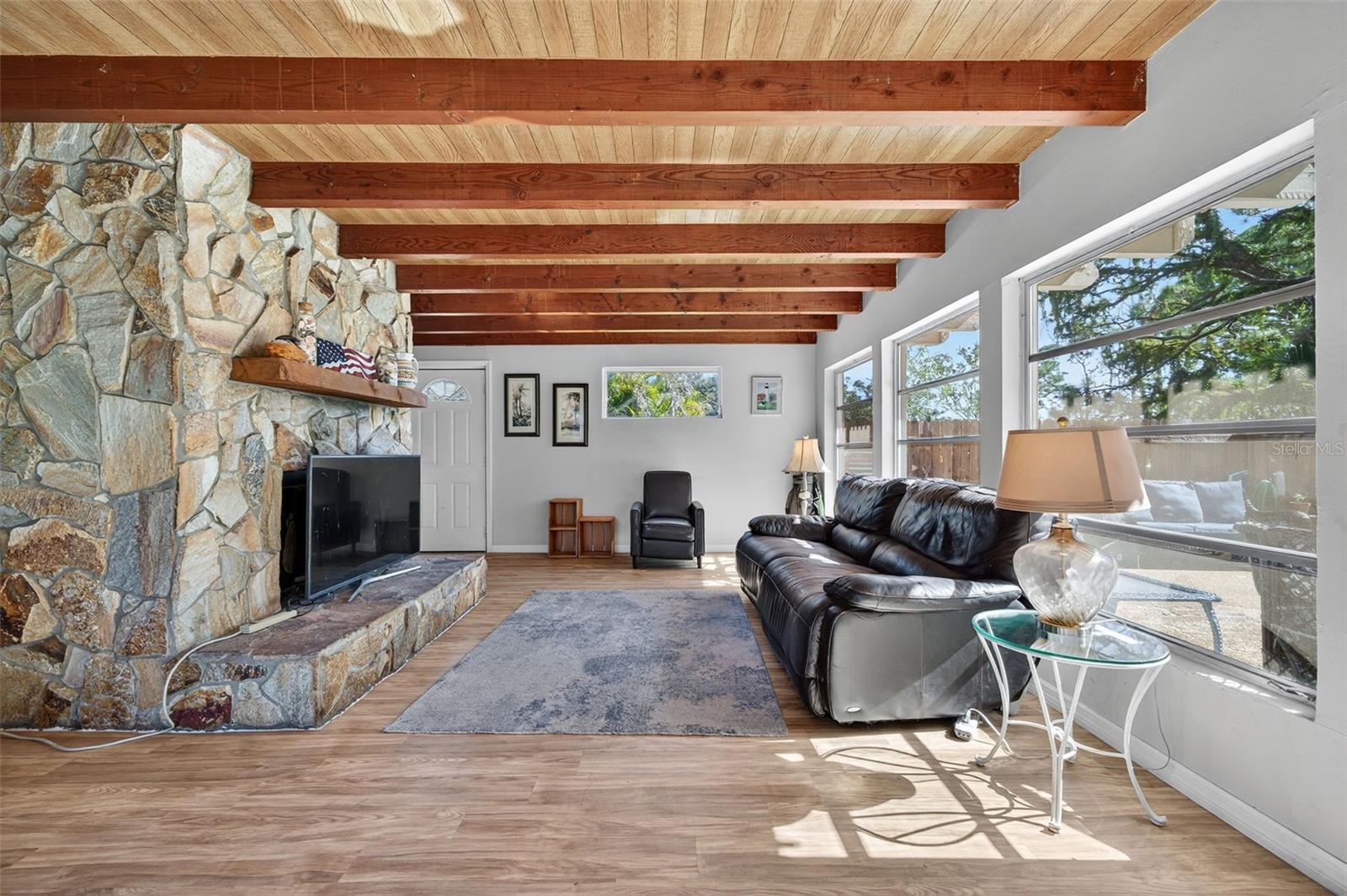 SOUTH VENICE - Residential