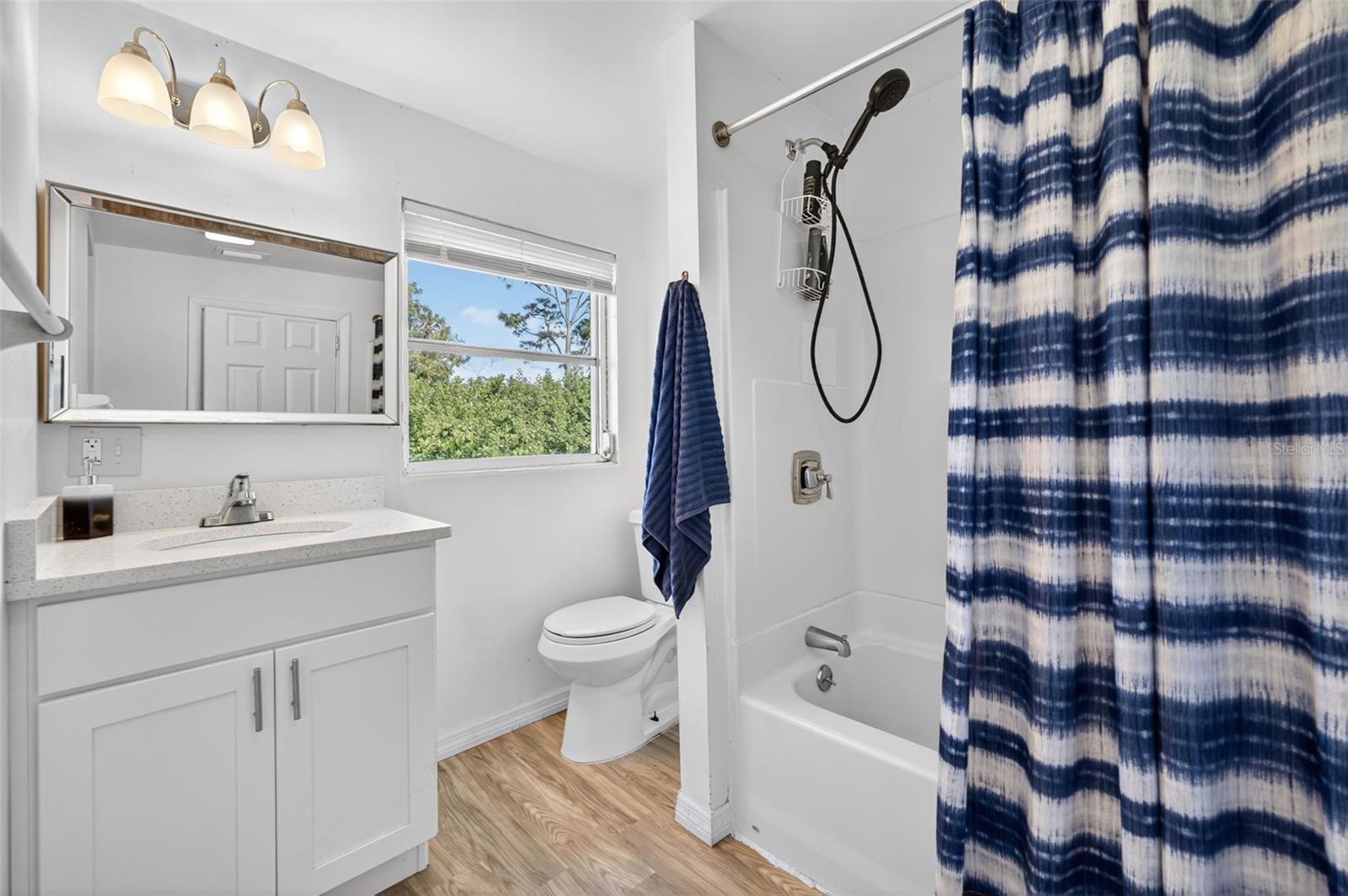 SOUTH VENICE - Residential