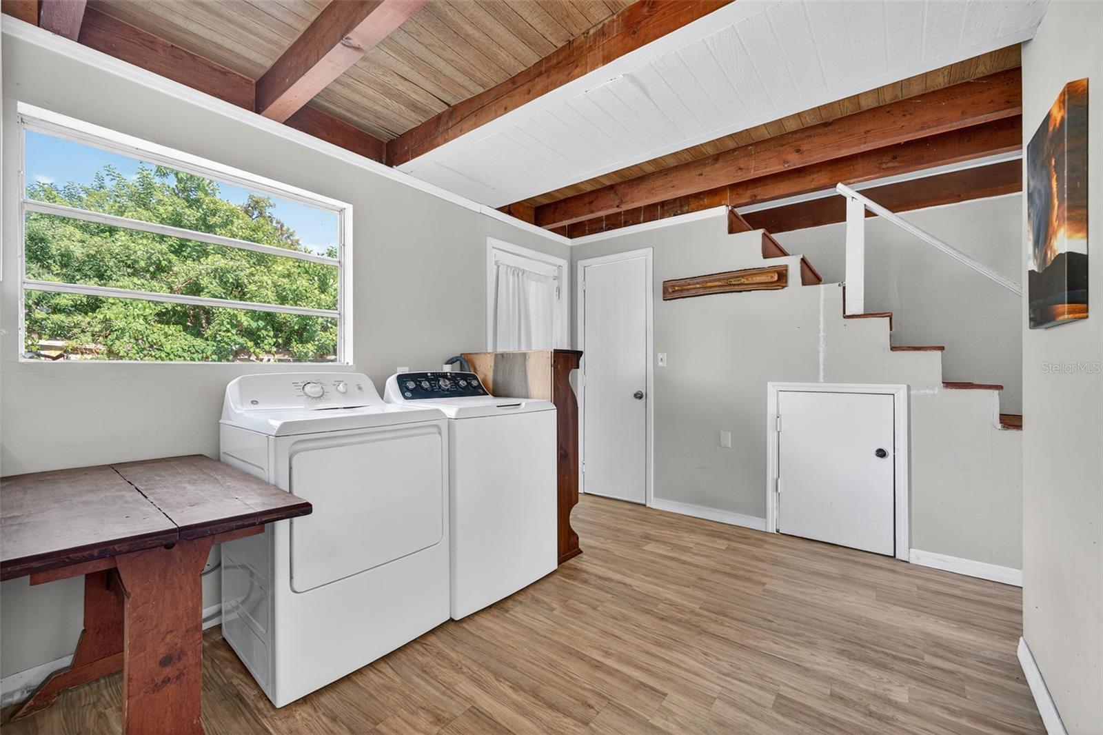 SOUTH VENICE - Residential