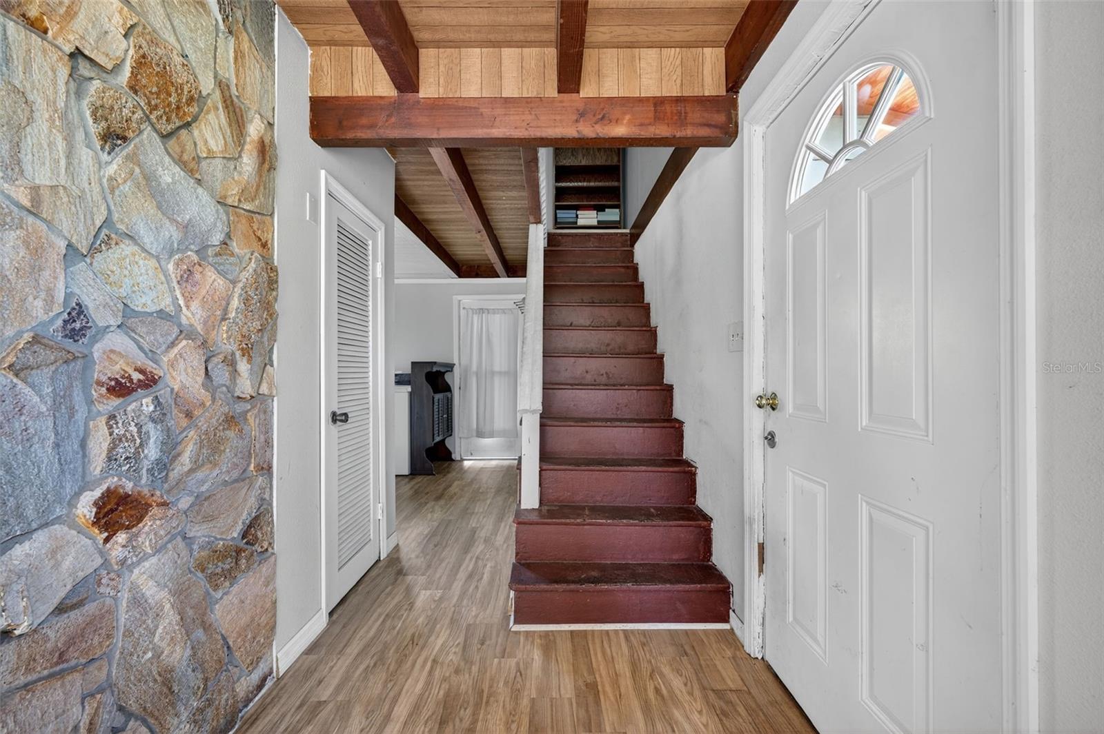 SOUTH VENICE - Residential