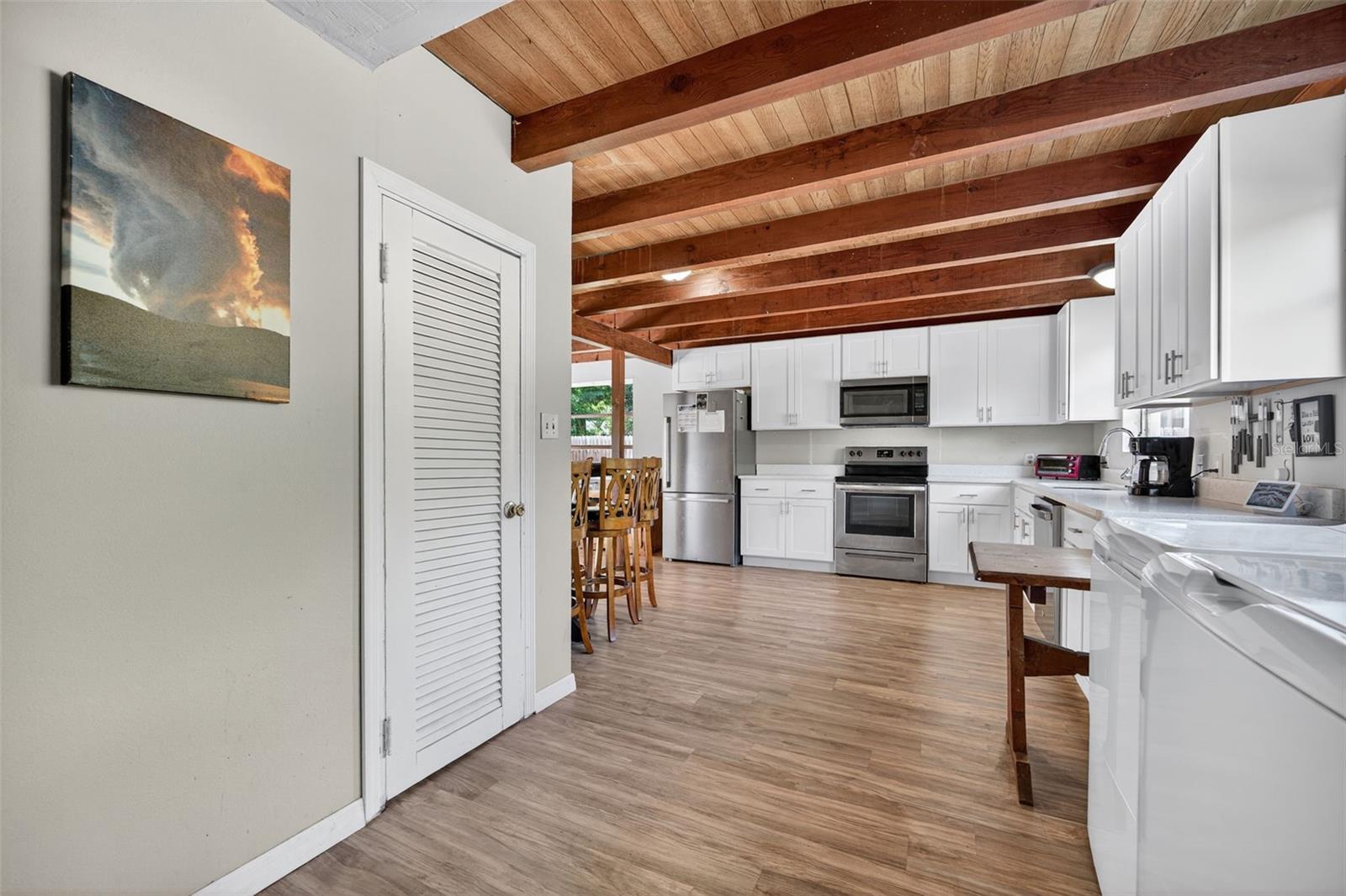 SOUTH VENICE - Residential