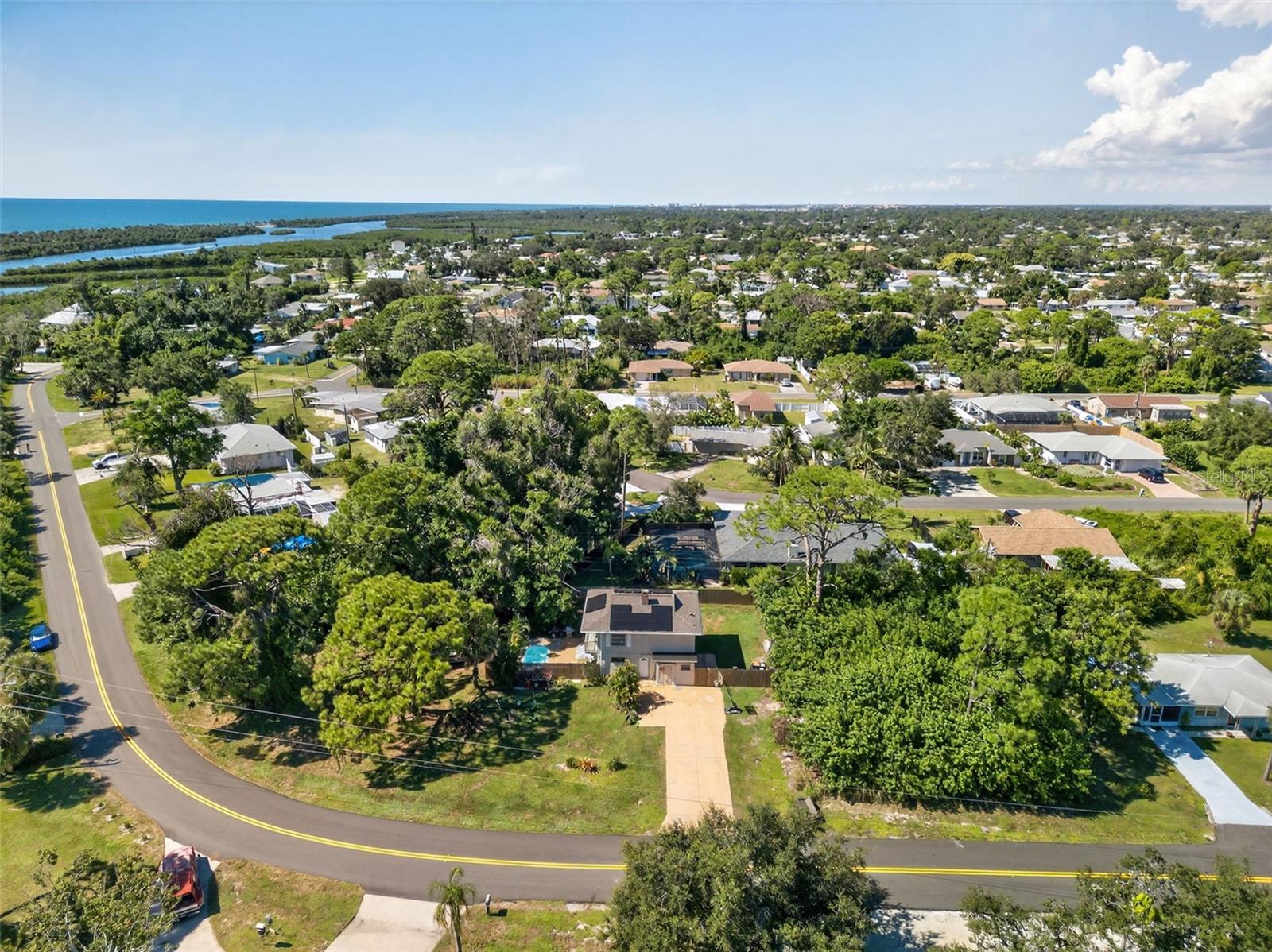 SOUTH VENICE - Residential