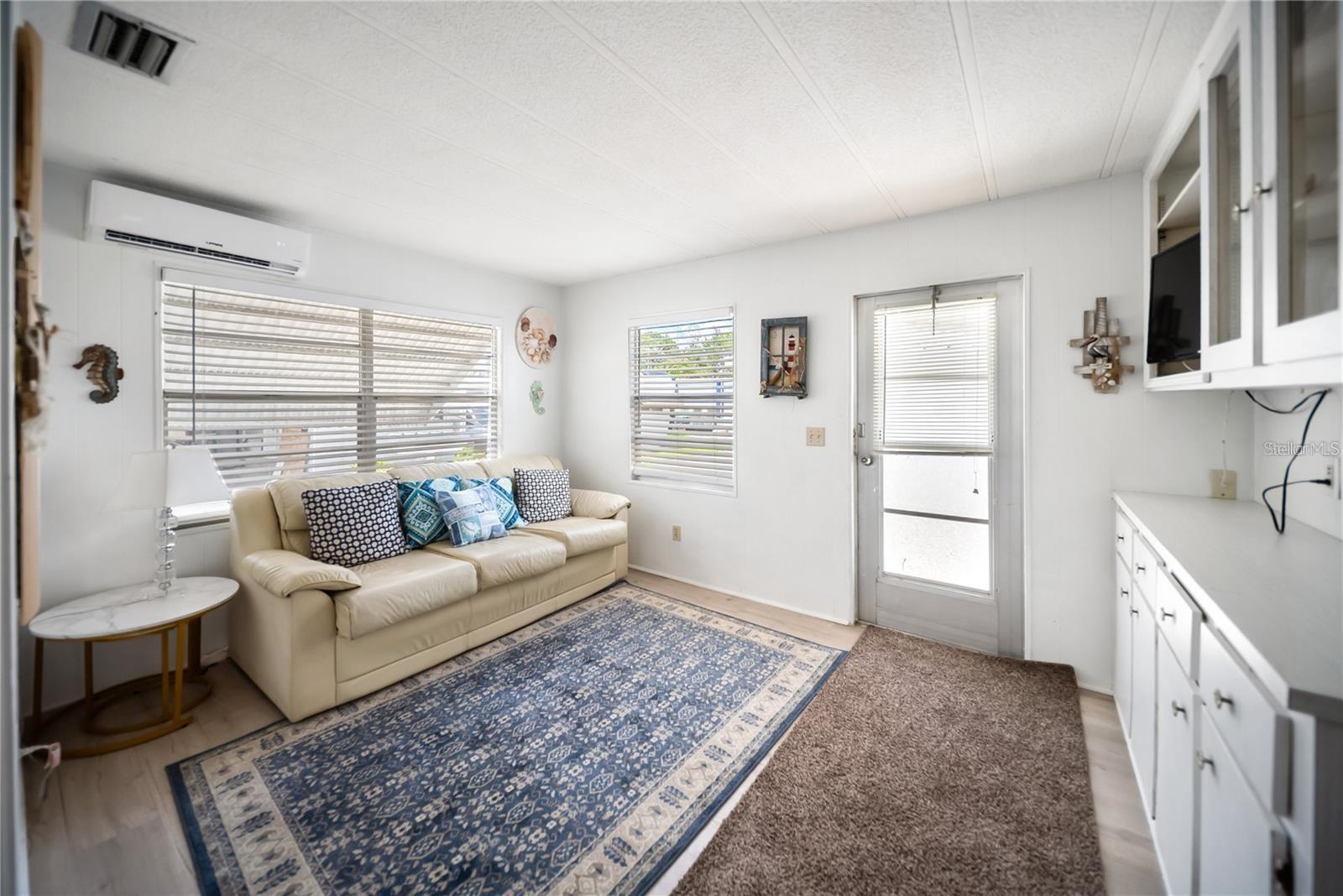 PARADISE BAY ESTATES COOP - Residential