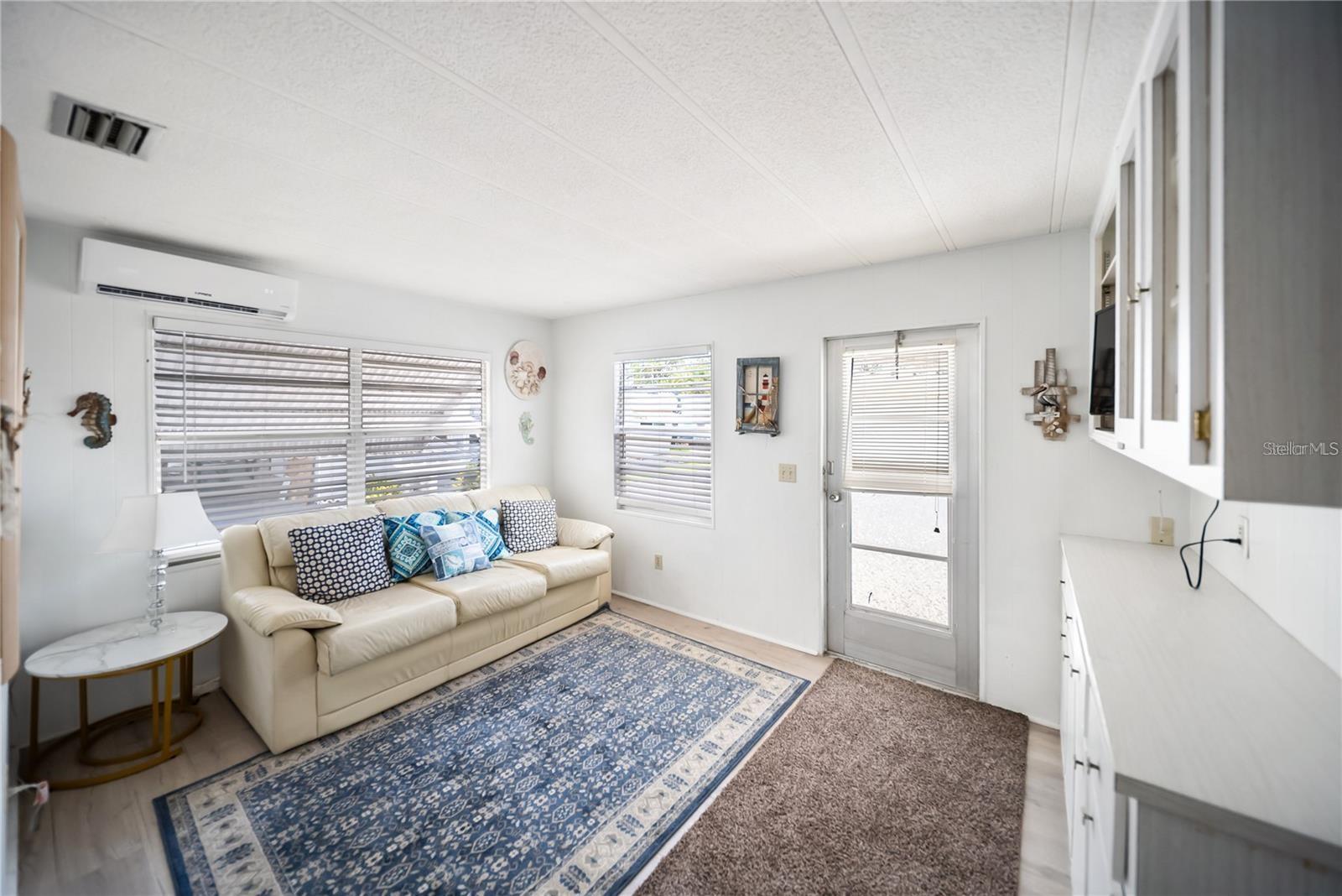 PARADISE BAY ESTATES COOP - Residential