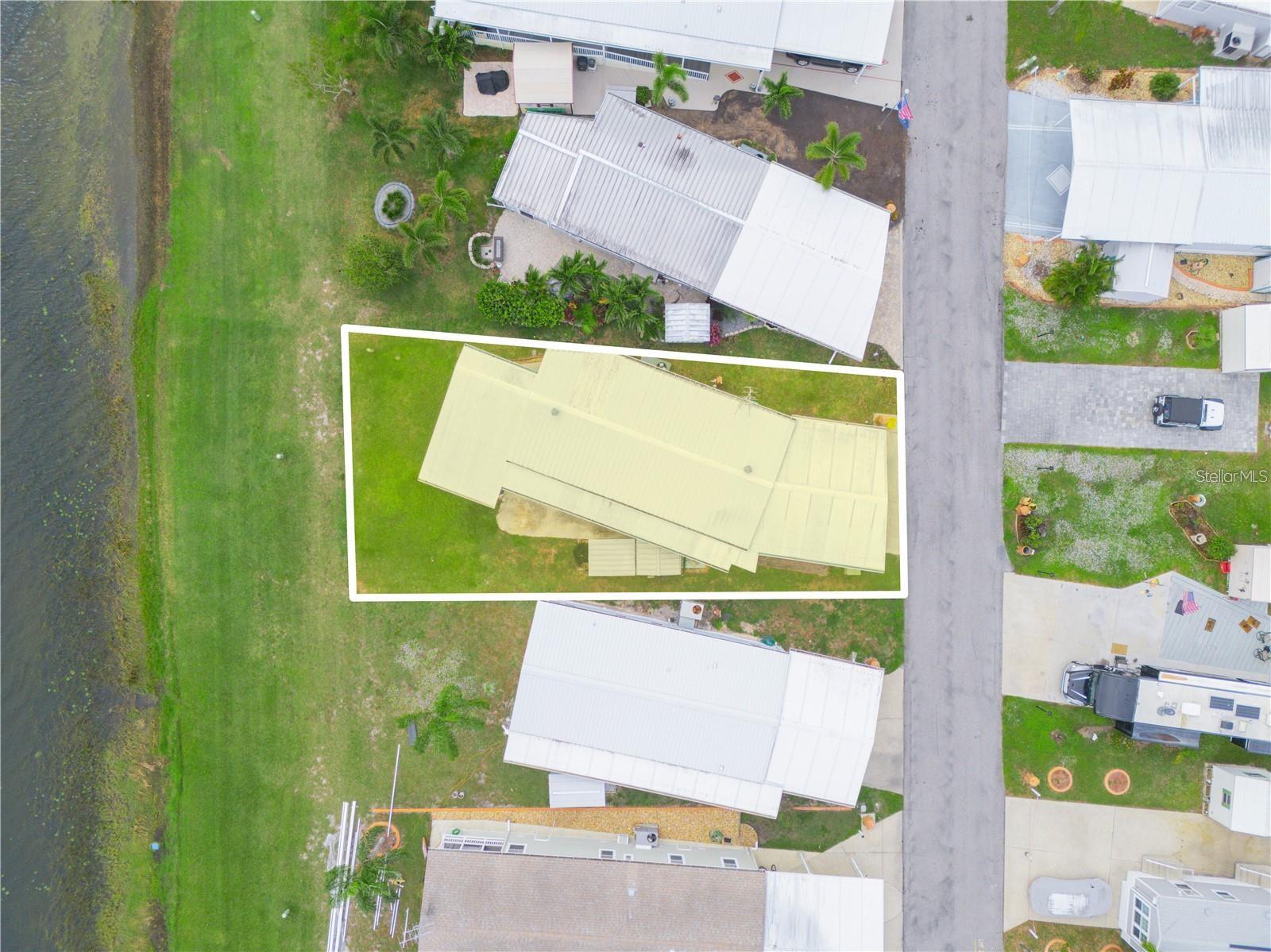 SADDLEBAG LAKE - Residential