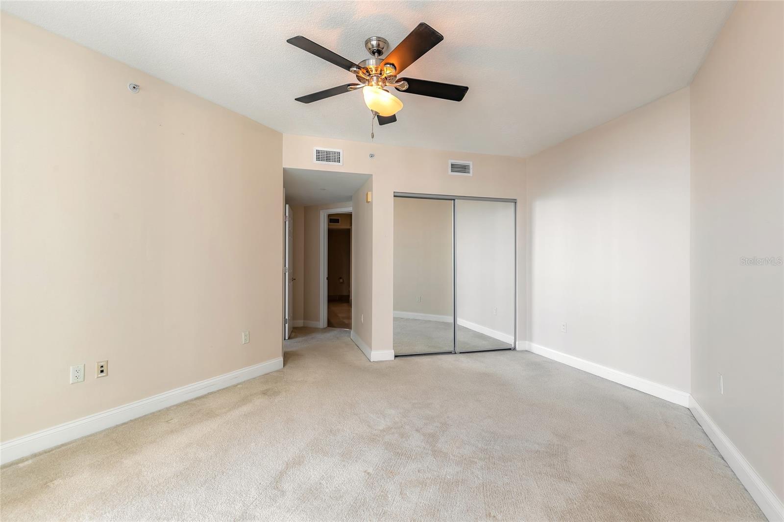 MARINA GRANDE/HALIFAX 01 - Residential