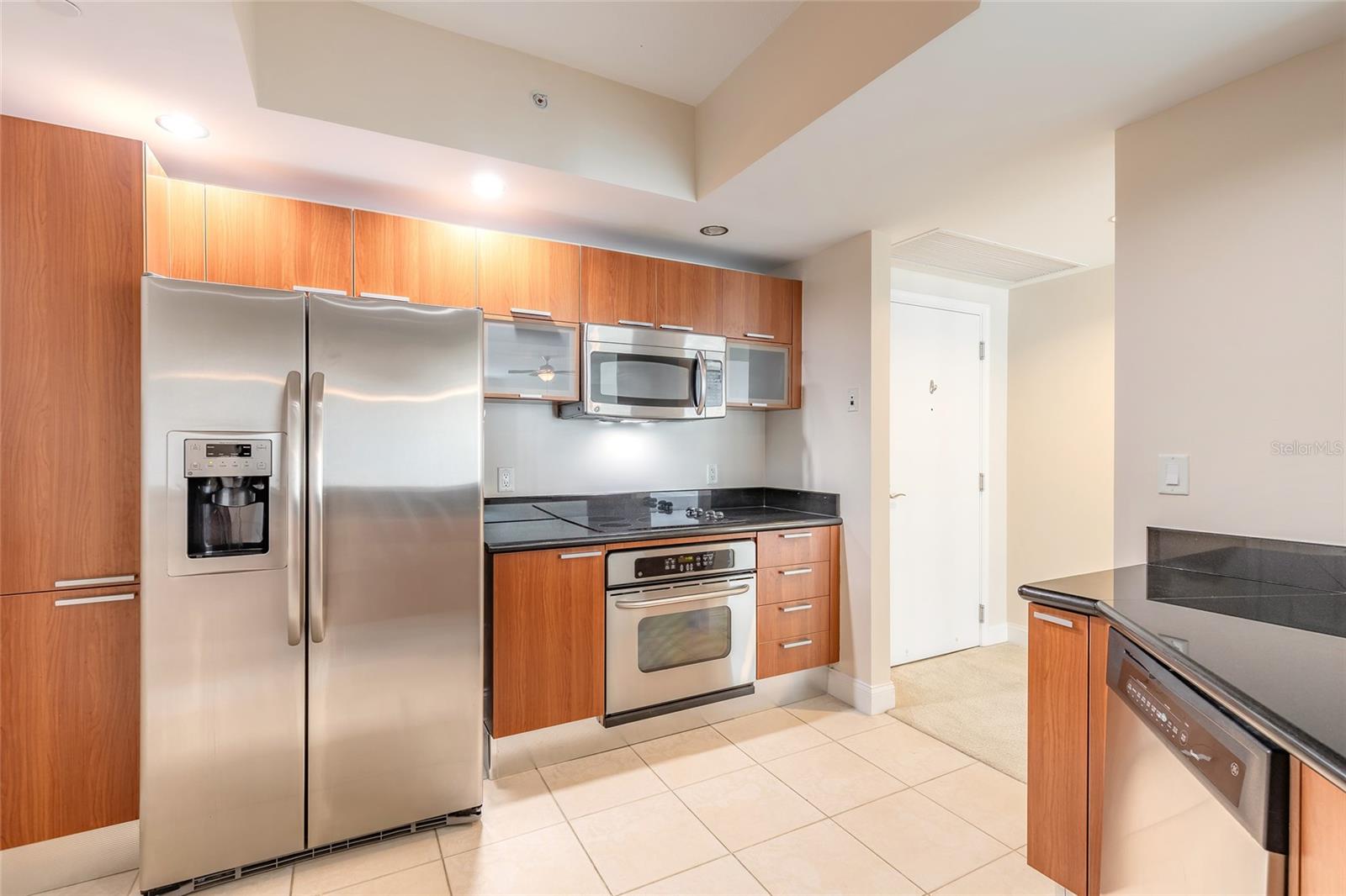 MARINA GRANDE/HALIFAX 01 - Residential