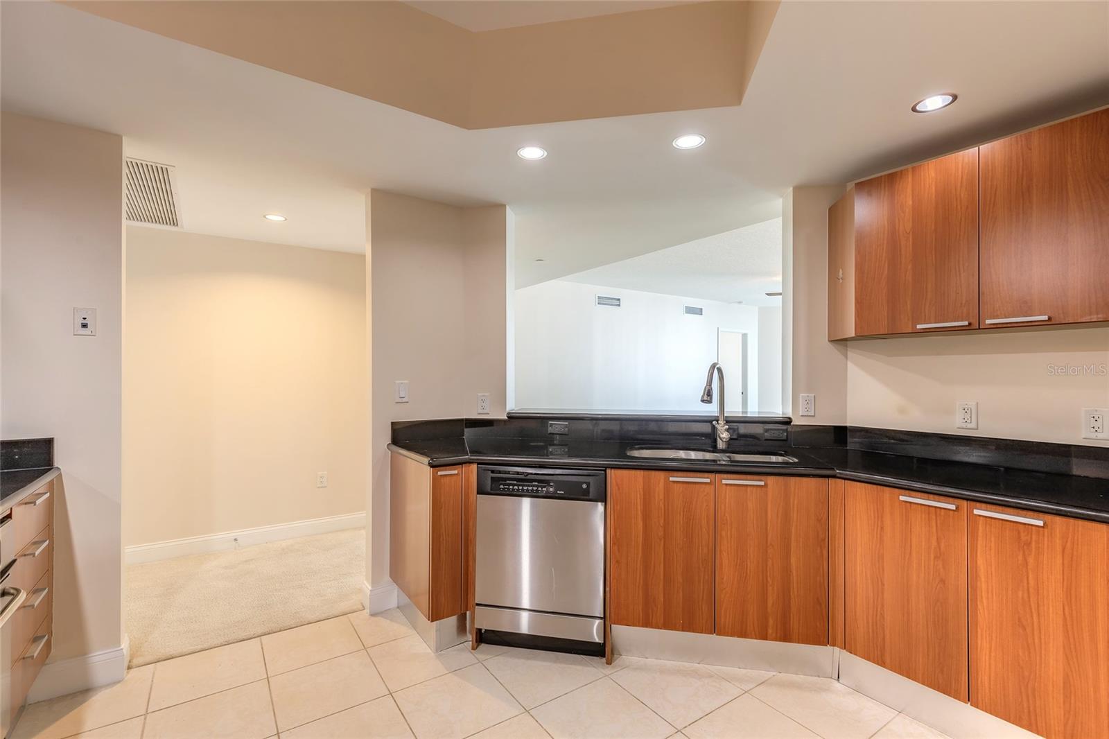 MARINA GRANDE/HALIFAX 01 - Residential