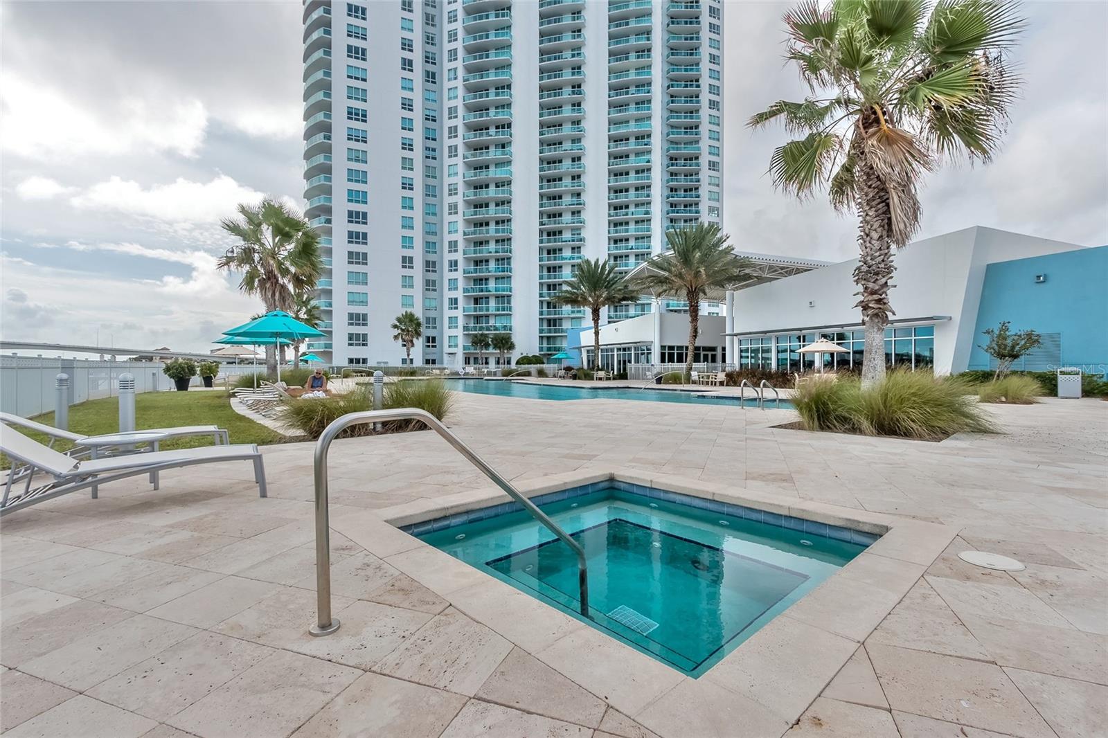 MARINA GRANDE/HALIFAX 01 - Residential