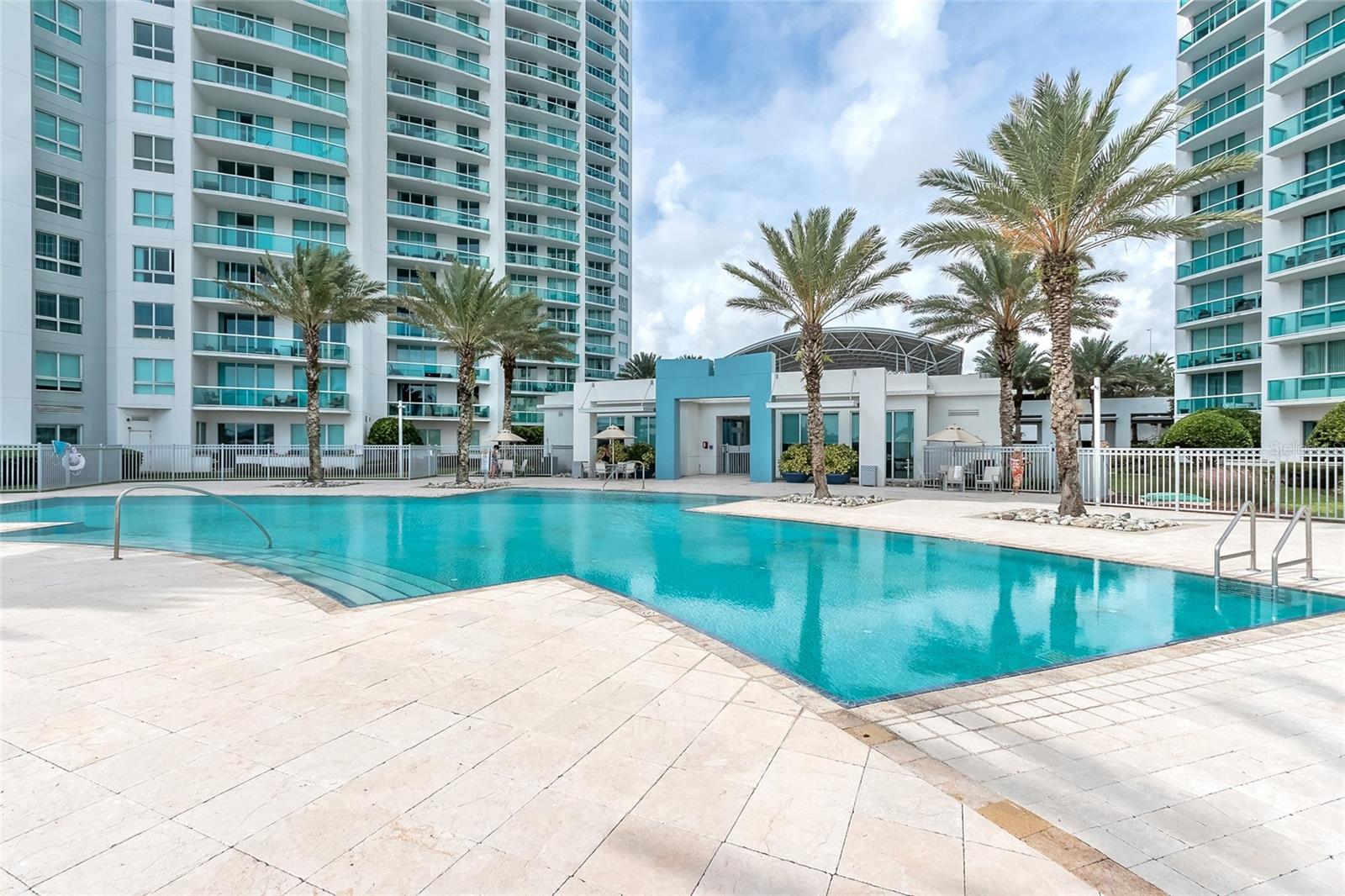 MARINA GRANDE/HALIFAX 01 - Residential